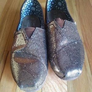 TOMS Gold sparkle shoes Size 10 ladies